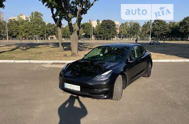 Седан Tesla Model 3 2021 в Києві