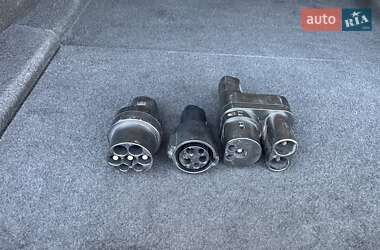 Седан Tesla Model 3 2021 в Киеве