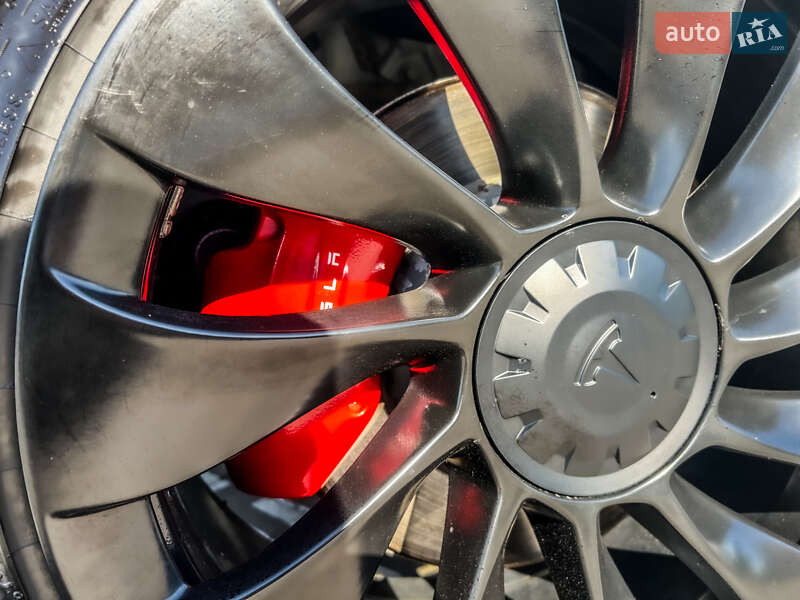Седан Tesla Model 3 2022 в Вінниці