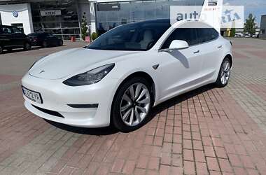 Седан Tesla Model 3 2019 в Львові