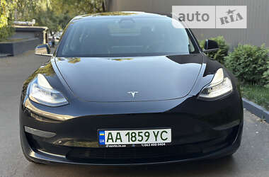 Tesla Model 3 2019