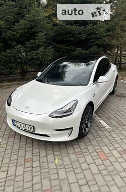 Tesla Model 3 2020