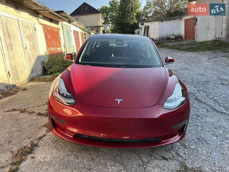 Tesla Model 3 2018