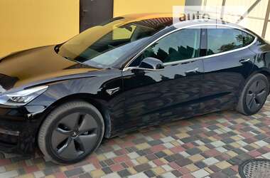 Седан Tesla Model 3 2018 в 