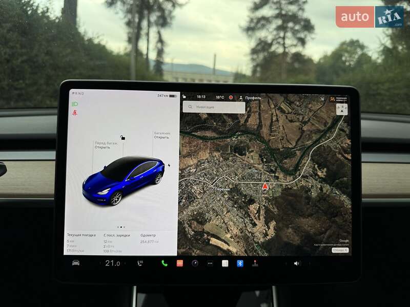 Седан Tesla Model 3 2018 в Ужгороде