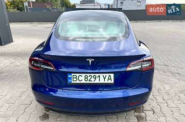 Седан Tesla Model 3 2019 в Львове