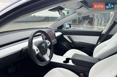 Седан Tesla Model 3 2019 в Львове