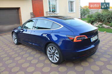 Седан Tesla Model 3 2018 в Днепре