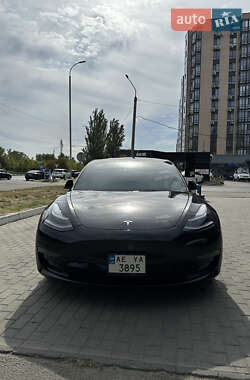 Седан Tesla Model 3 2021 в Одесі