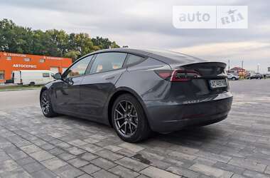 Седан Tesla Model 3 2020 в Луцке