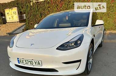 Седан Tesla Model 3 2021 в Харькове