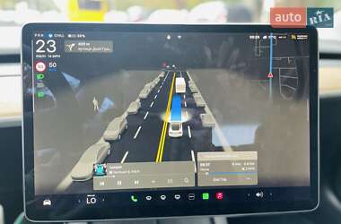 Седан Tesla Model 3 2021 в Киеве