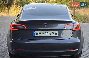 Седан Tesla Model 3 2019 в Першотравенске