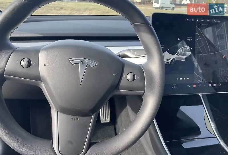 Седан Tesla Model 3 2019 в Білій Церкві