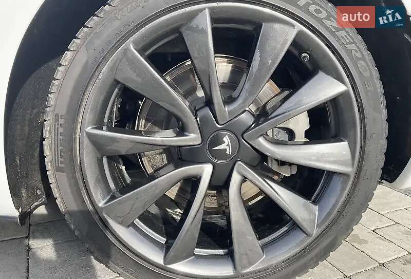 Седан Tesla Model 3 2019 в Білій Церкві