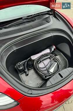 Седан Tesla Model 3 2019 в Києві