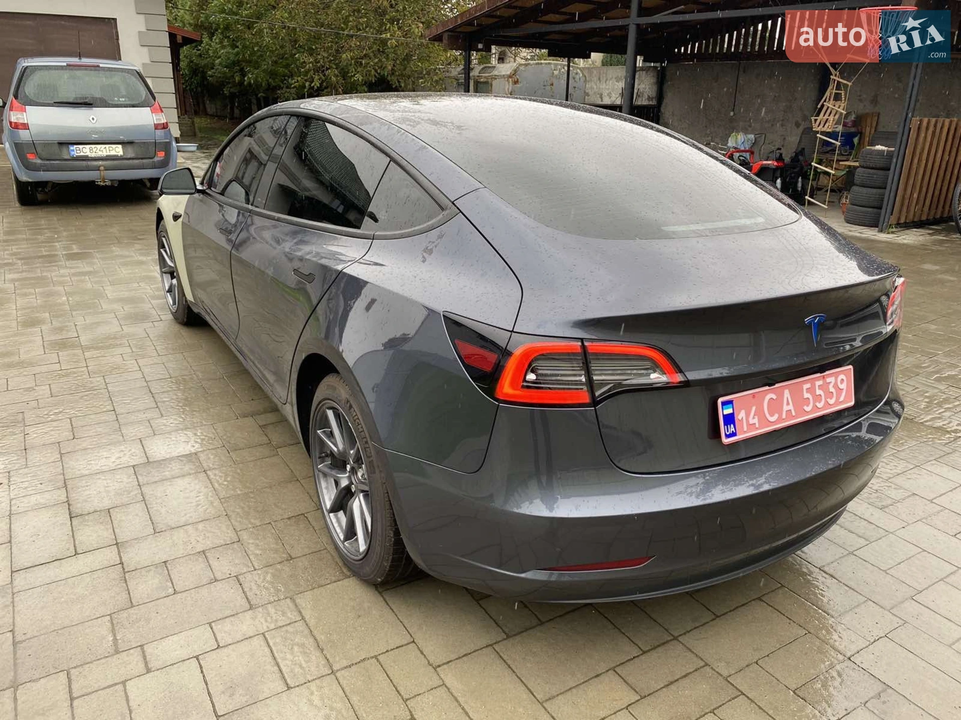 2023 Tesla Model 3 - фото 1
