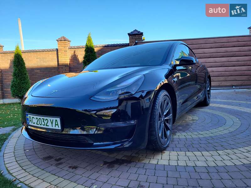 Седан Tesla Model 3 2021 в Луцьку