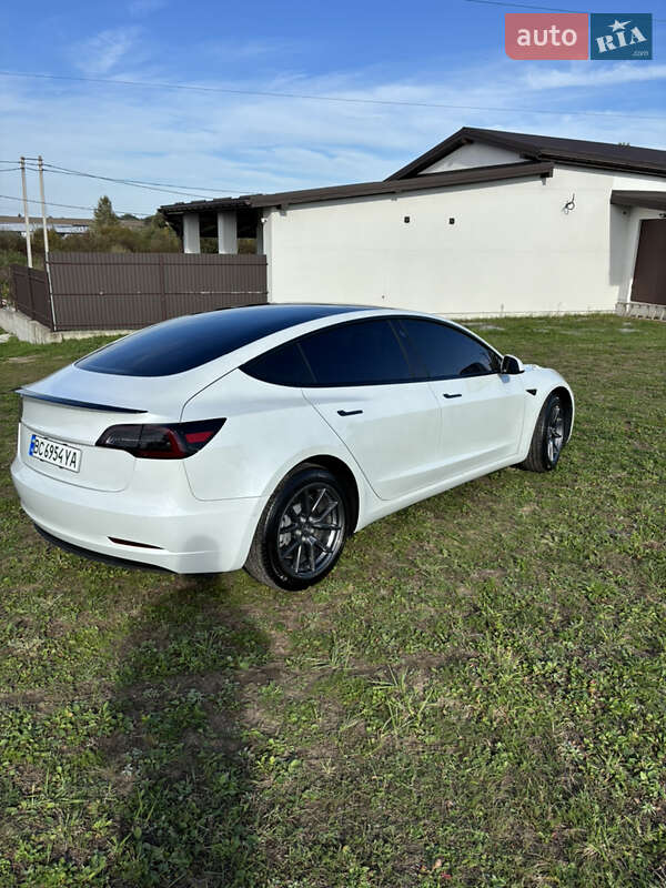 Седан Tesla Model 3 2022 в Львове фото 5 Седан Tesla Model 3 2022 в Львове