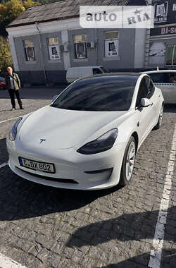 Седан Tesla Model 3 2022 в Кременці