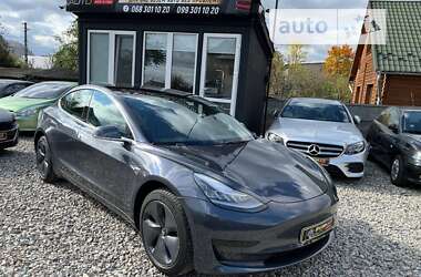 Седан Tesla Model 3 2019 в Коломые