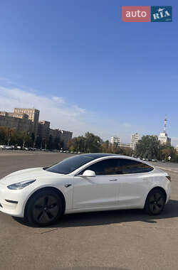 Седан Tesla Model 3 2020 в Харькове