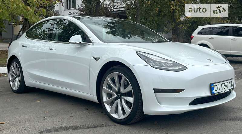 Tesla Model 3 2019