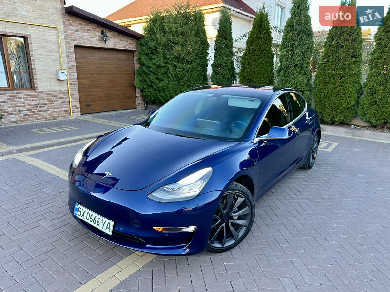 Tesla Model 3 2018