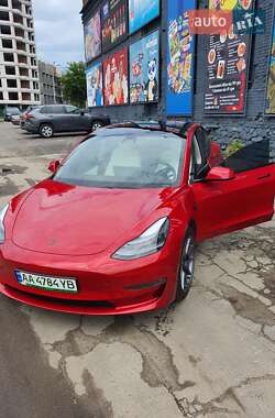 Седан Tesla Model 3 2021 в Киеве