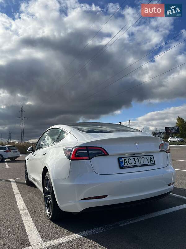Седан Tesla Model 3 2022 в Луцке фото 19 Седан Tesla Model 3 2022 в Луцке