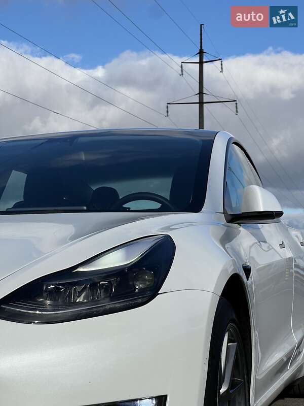 Седан Tesla Model 3 2022 в Луцке фото 23 Седан Tesla Model 3 2022 в Луцке