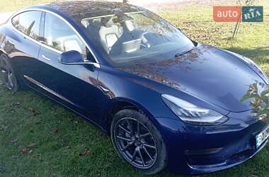 Седан Tesla Model 3 2018 в 