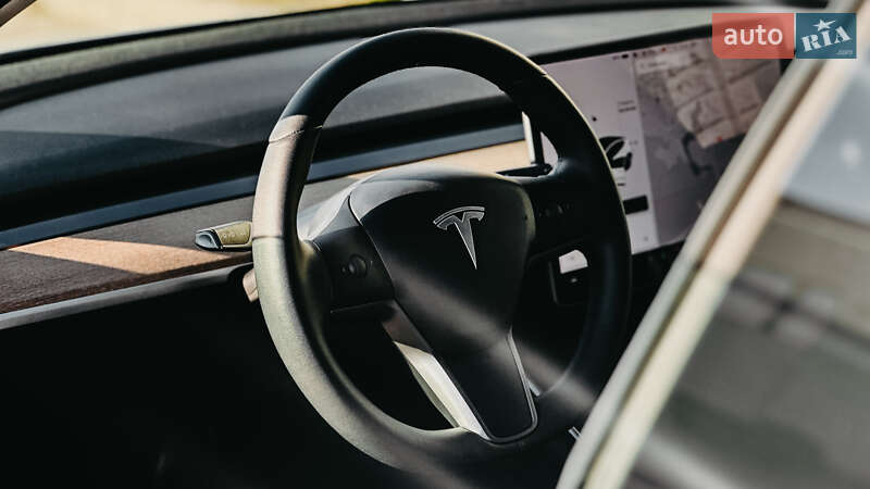 Седан Tesla Model 3 2020 в Рівному фото 18 Седан Tesla Model 3 2020 в Рівному