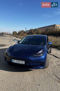 Седан Tesla Model 3 2019 в 