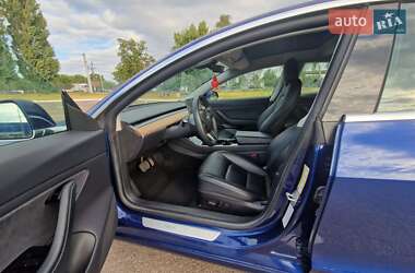 Седан Tesla Model 3 2019 в 