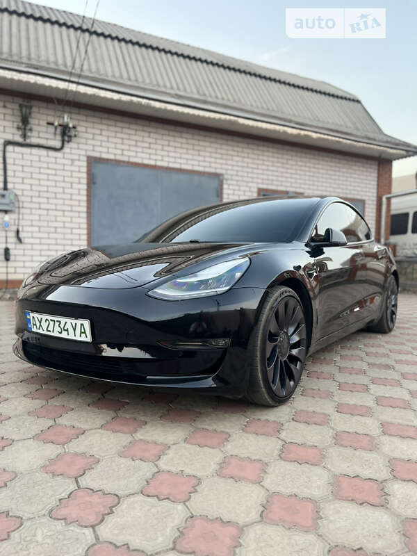 Седан Tesla Model 3 2020 в Харкові