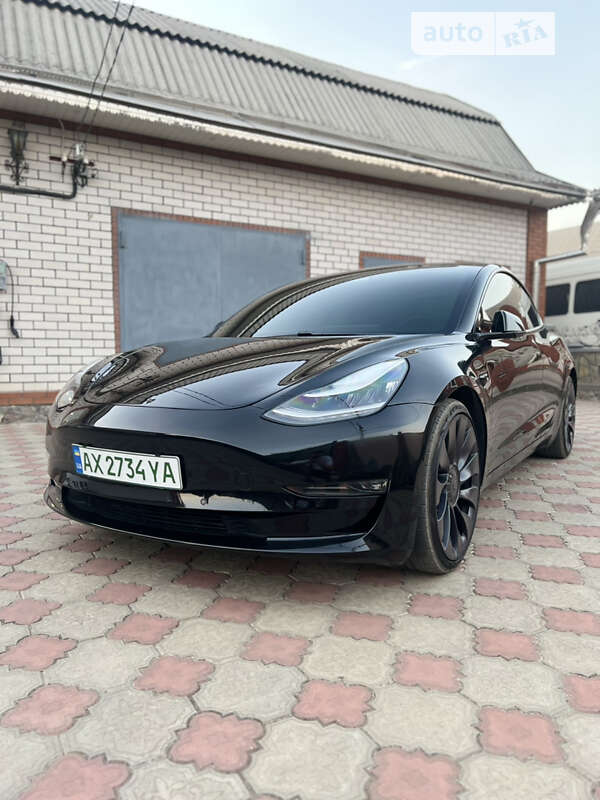 Седан Tesla Model 3 2020 в Харкові