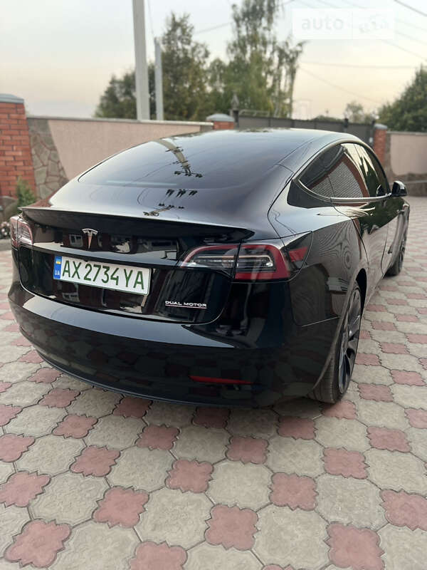 Седан Tesla Model 3 2020 в Харкові