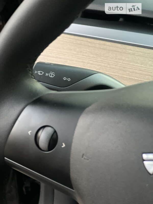Седан Tesla Model 3 2020 в Харкові