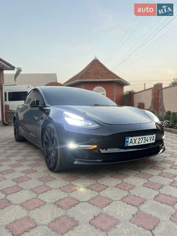 Седан Tesla Model 3 2020 в Харкові