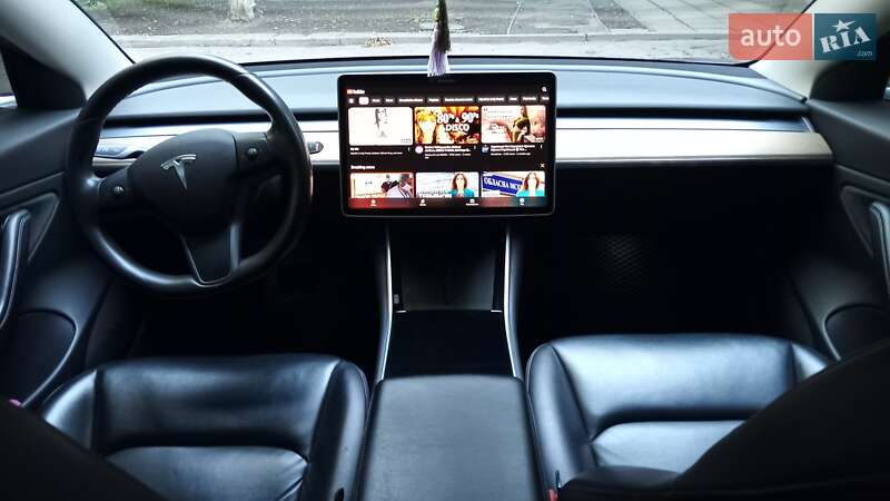 Седан Tesla Model 3 2019 в Запорожье