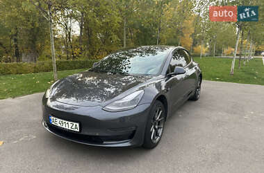 Седан Tesla Model 3 2022 в Дніпрі