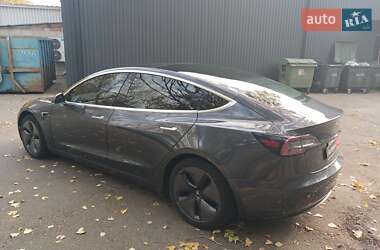 Седан Tesla Model 3 2018 в 