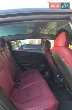 Седан Tesla Model 3 2023 в Одессе