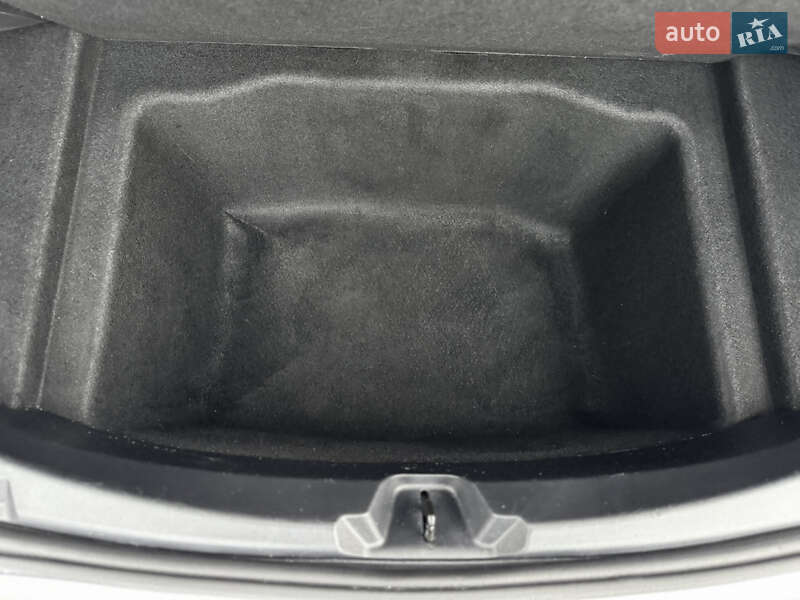Седан Tesla Model 3 2022 в Житомире