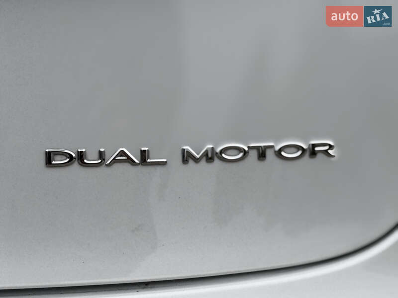 Седан Tesla Model 3 2022 в Житомире