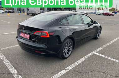 Седан Tesla Model 3 2023 в Киеве