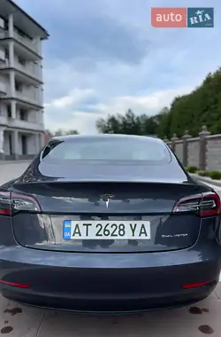 Tesla Model 3 2019