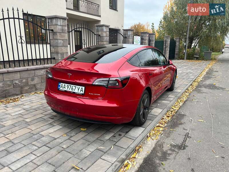 Седан Tesla Model 3 2022 в Киеве фото 5 Седан Tesla Model 3 2022 в Киеве