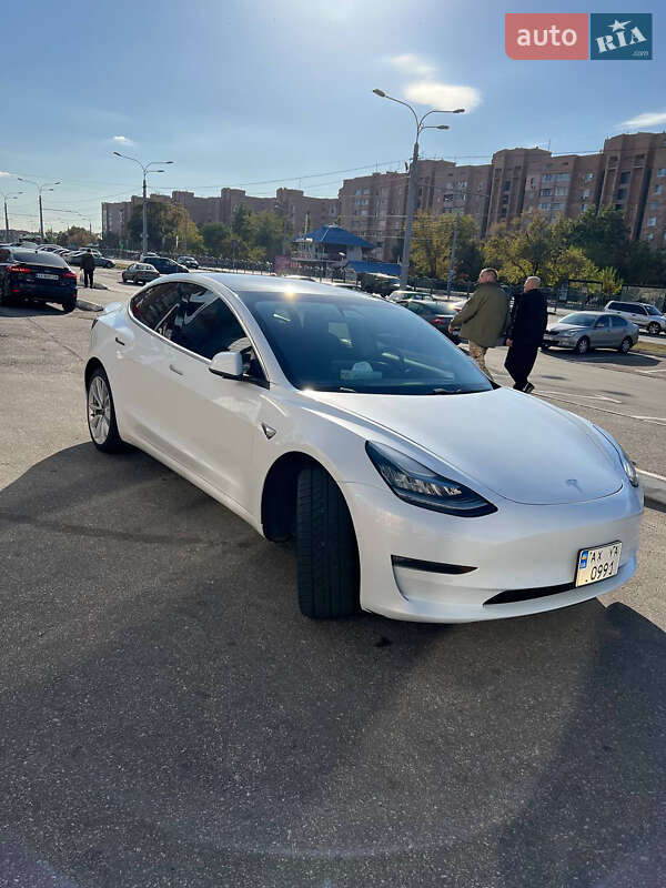 Седан Tesla Model 3 2019 в Харкові фото 3 Седан Tesla Model 3 2019 в Харкові